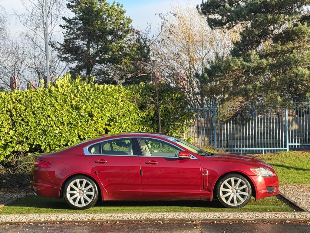 Used Jaguar XF 2009 for sale - 77010090: Photo 2
