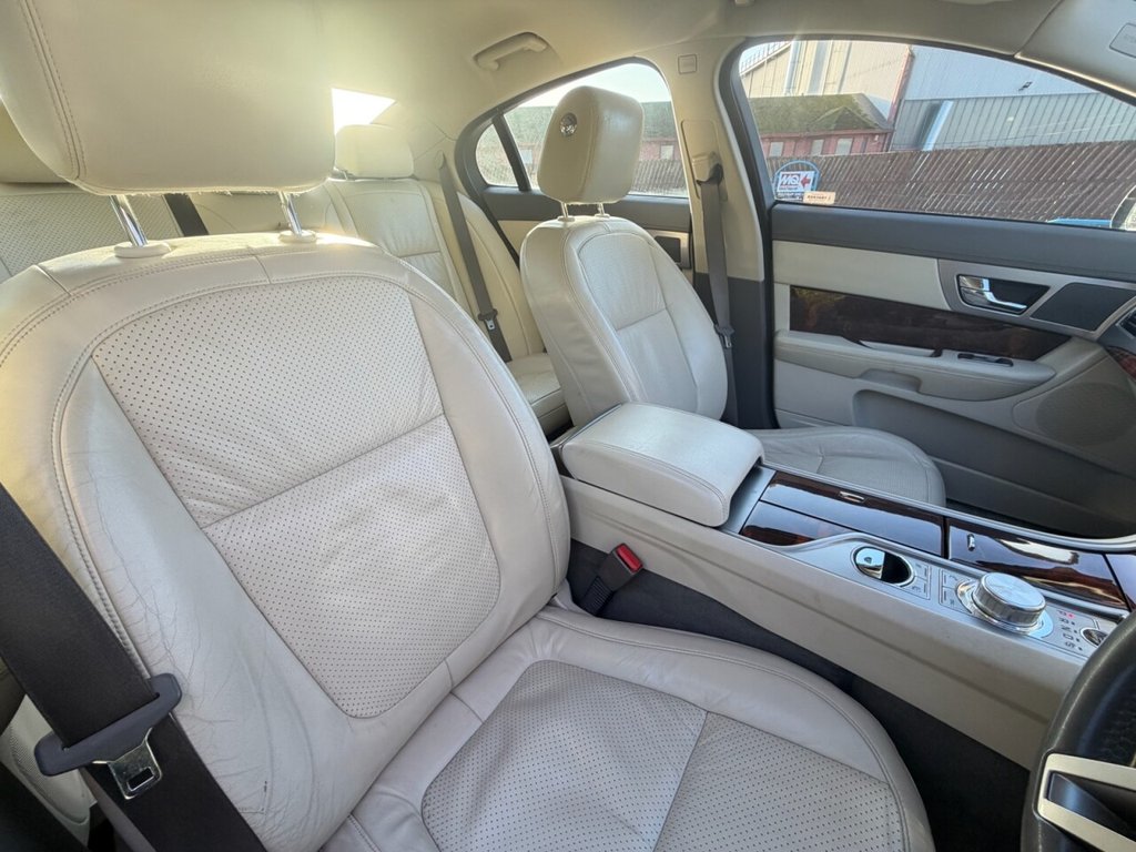Used Jaguar XF 2009 for sale - 77010090: Photo 22