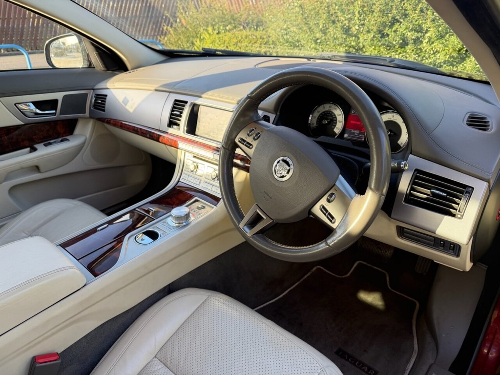 Used Jaguar XF 2009 for sale - 77010090: Photo 3