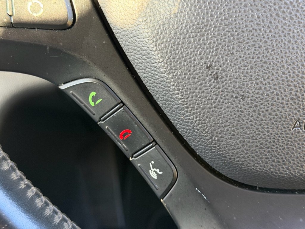 Used Hyundai i10 2016 for sale - 76821016: Photo 17