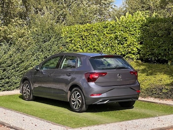 Used Volkswagen Polo 2023 for sale - 75912377: Photo