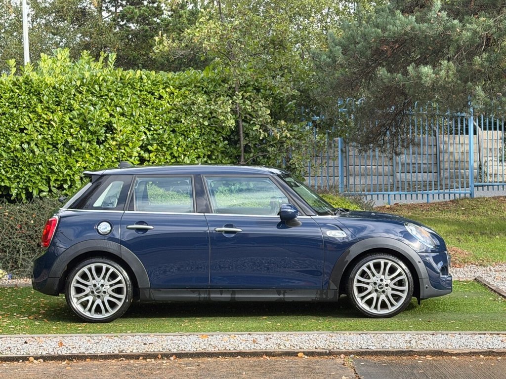 Used MINI Hatch 2015 for sale - 76368083: Photo 2