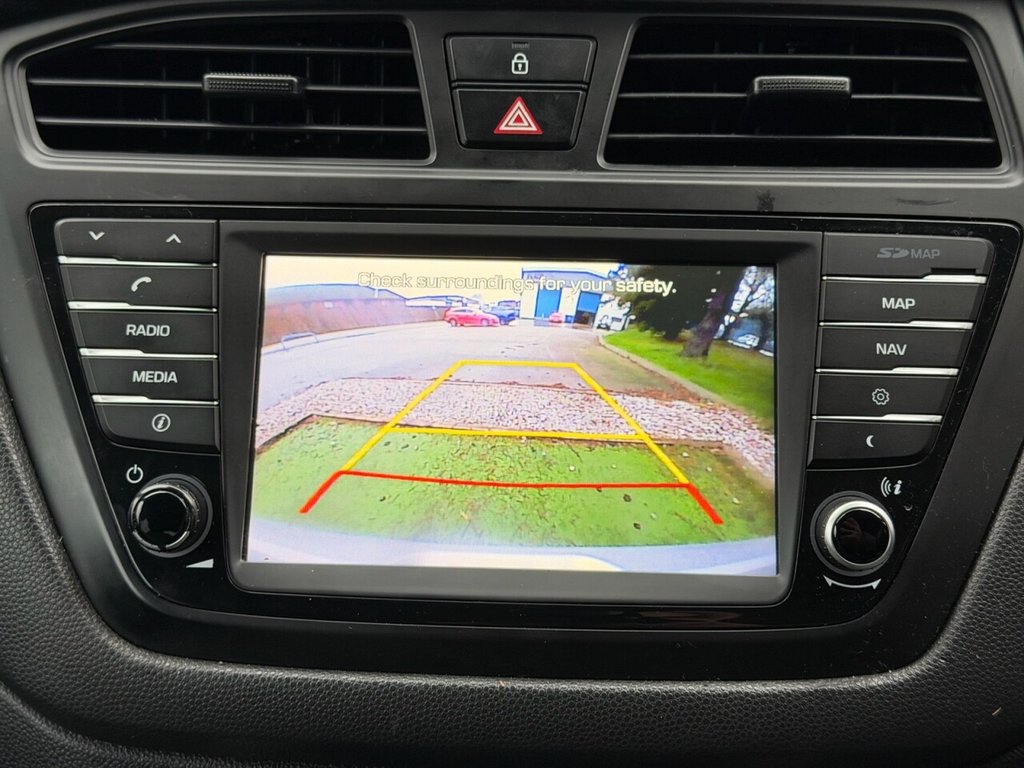 Used Hyundai i20 2017 for sale - 76986244: Photo 12