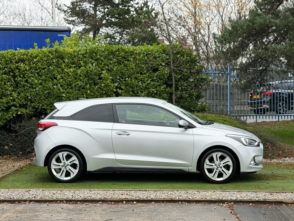 Used Hyundai i20 2017 for sale - 76986244: Photo 2