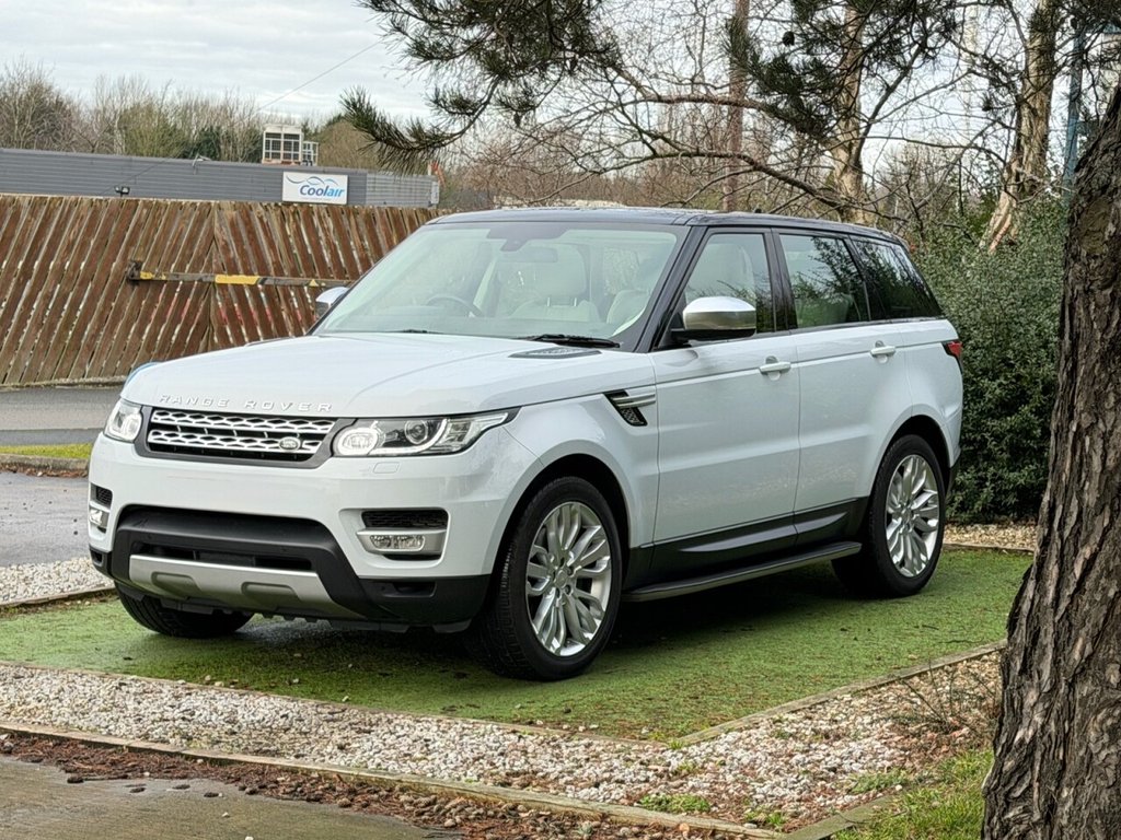 Used Land Rover Range Rover Sport 2015 for sale - 77667327: Photo 4