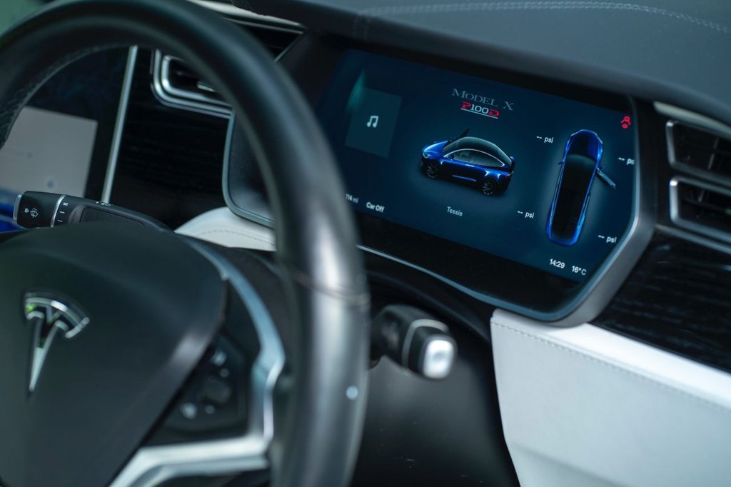 Used Tesla Model X 2018 for sale - 75854556: Photo 46