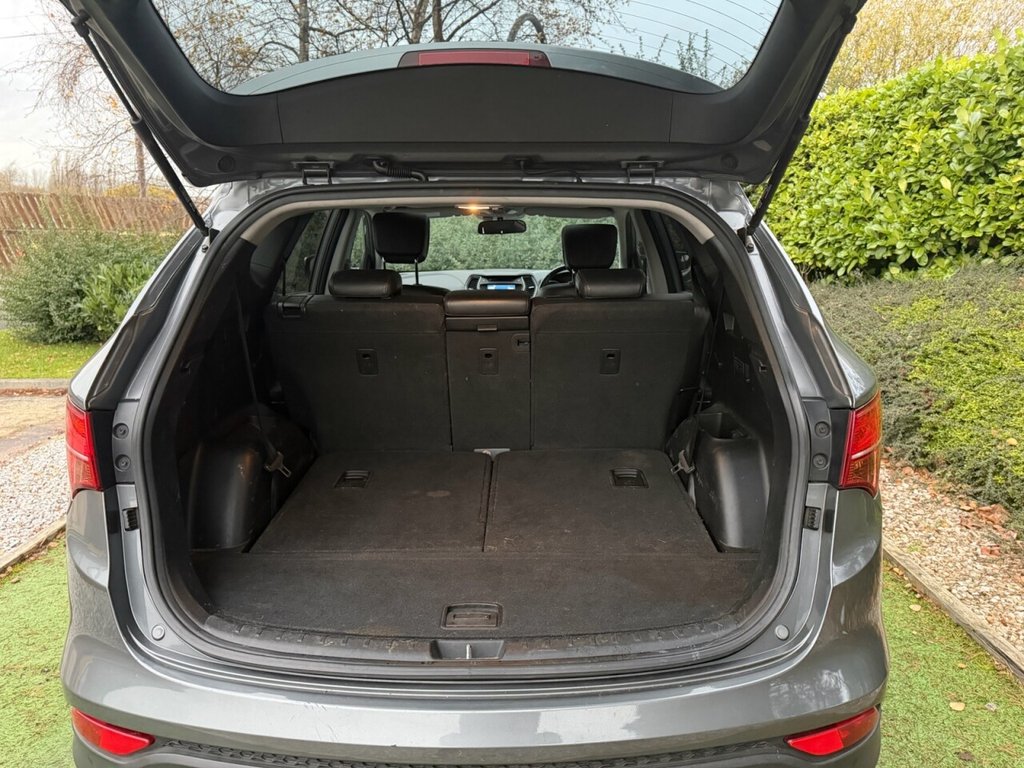 Used Hyundai Santa Fe 2013 for sale - 76841147: Photo 10