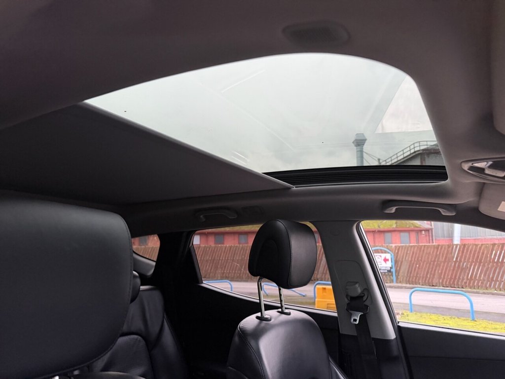 Used Hyundai Santa Fe 2013 for sale - 76841147: Photo 15