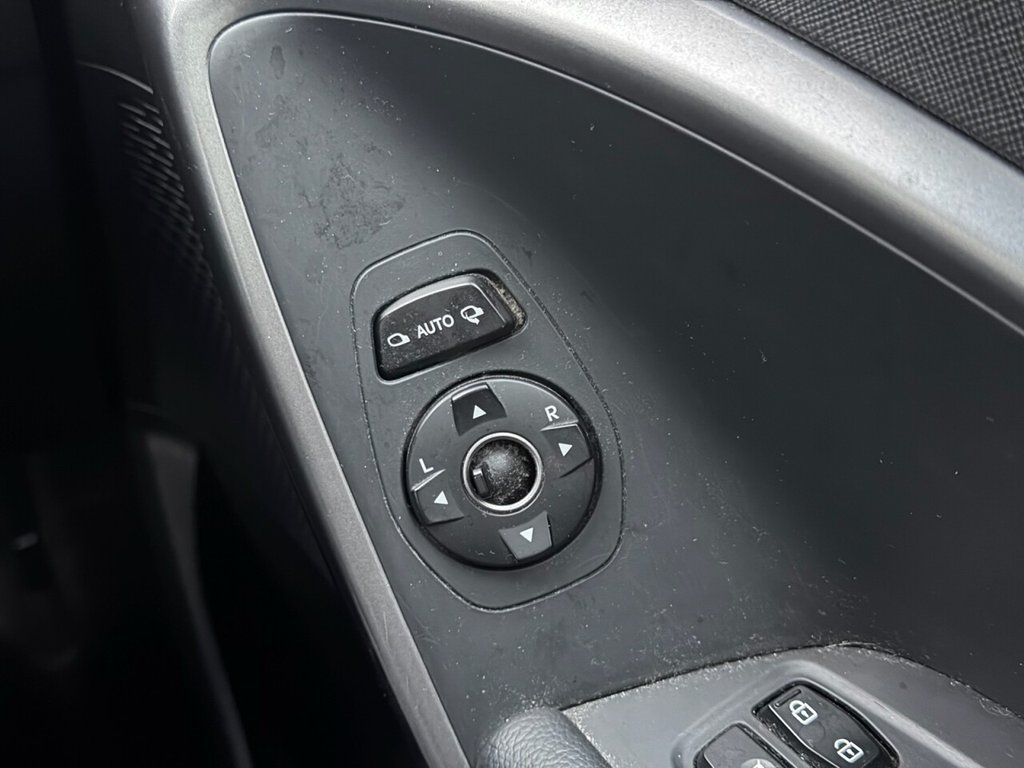 Used Hyundai Santa Fe 2013 for sale - 76841147: Photo 19