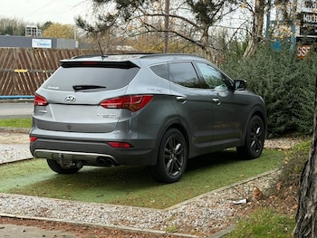 Used Hyundai Santa Fe 2013 for sale - 76841147: Photo