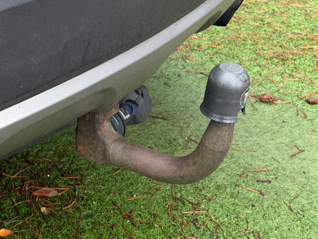 Used Hyundai Santa Fe 2013 for sale - 76841147: Photo 9