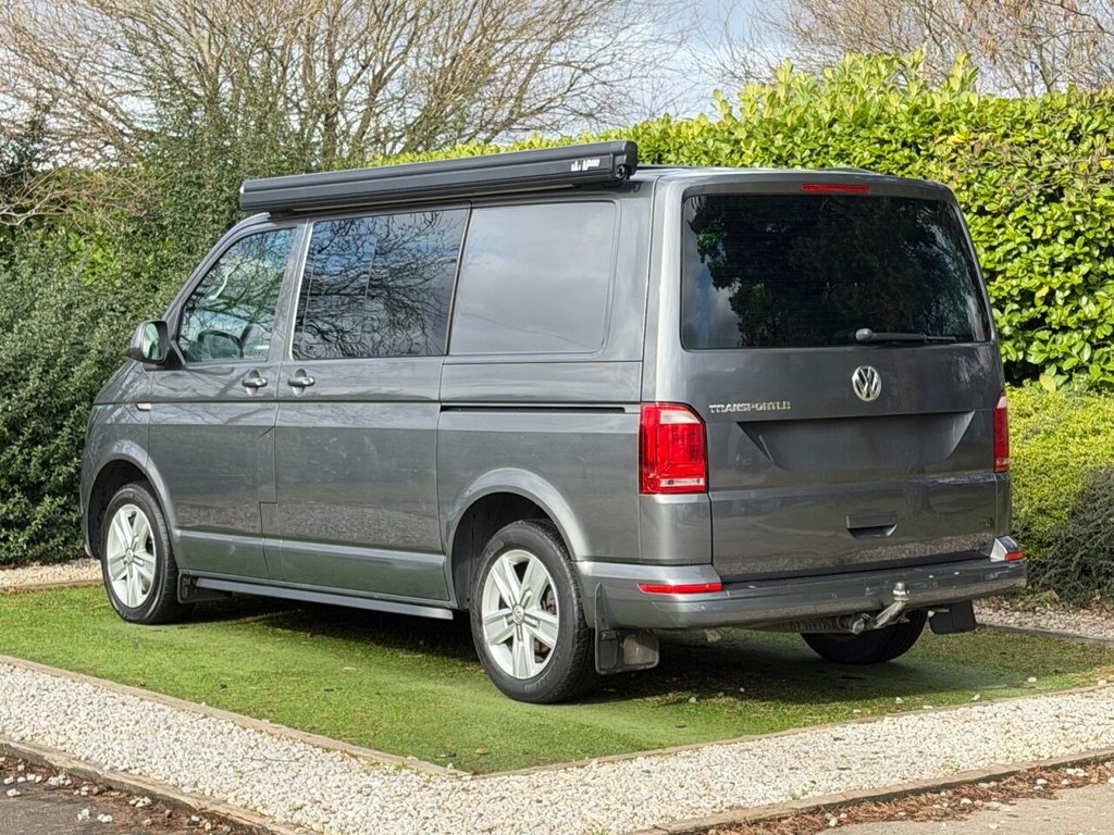 Used Volkswagen Transporter 2018 for sale - 77673511: Photo 11