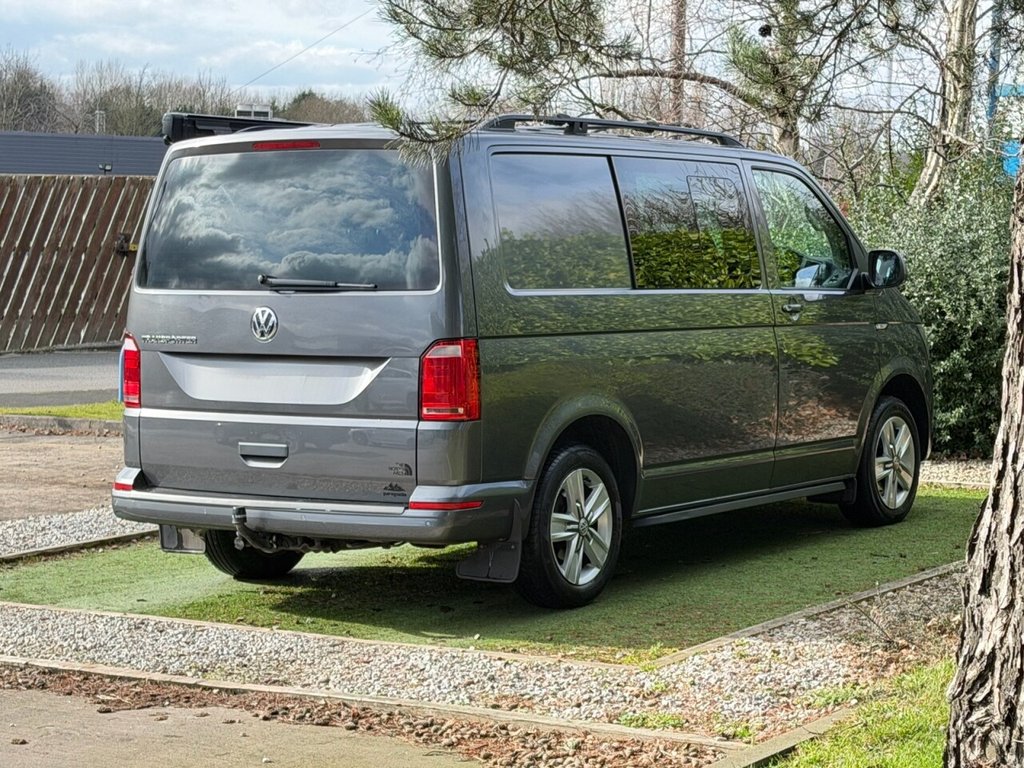 Used Volkswagen Transporter 2018 for sale - 77673511: Photo 9