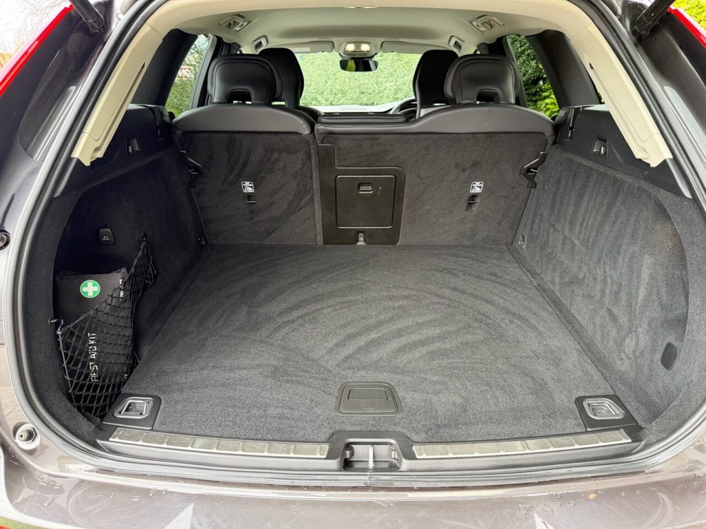 Used Volvo XC60 2022 for sale - 77673488: Photo 37