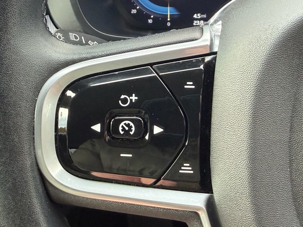 Used Volvo XC60 2022 for sale - 77734046: Photo 27