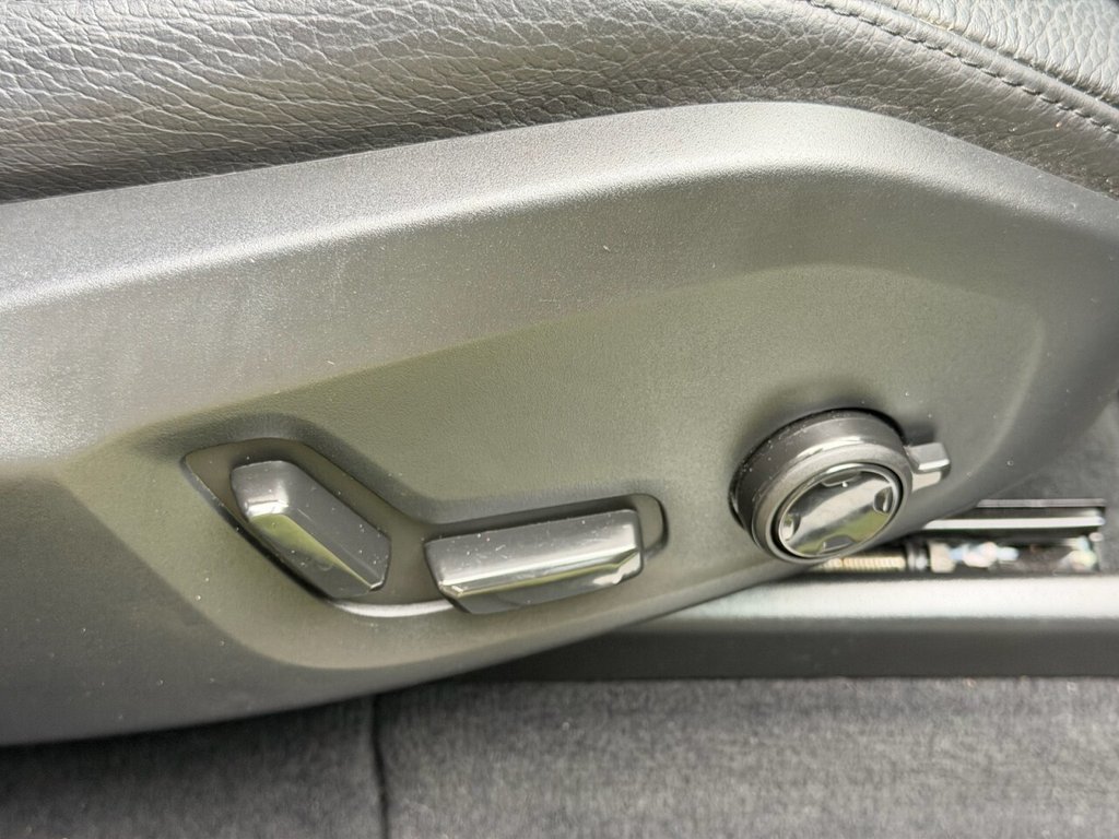 Used Volvo XC60 2022 for sale - 77734046: Photo 33