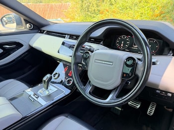 Used Land Rover Range Rover Evoque 2019 for sale - 79625545: Photo
