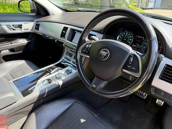 Used Jaguar XF 2015 for sale - 78349367: Photo