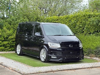 Used Volkswagen Caravelle 2017 for sale - 78525118: Photo