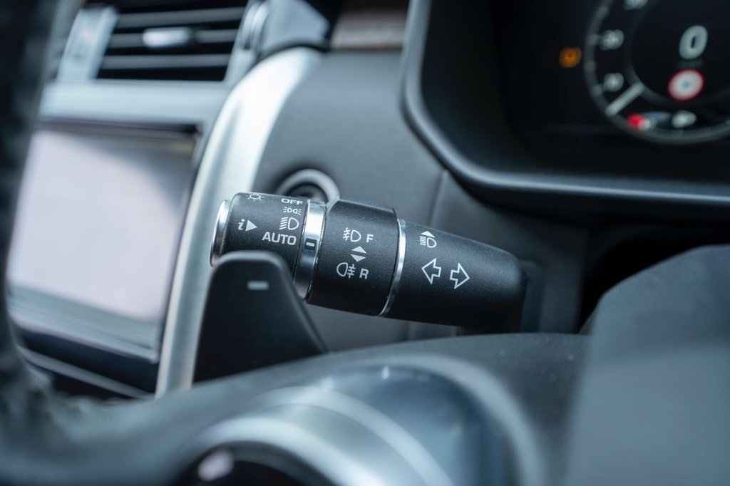 Used Land Rover Discovery 2019 for sale - 76820274: Photo 16