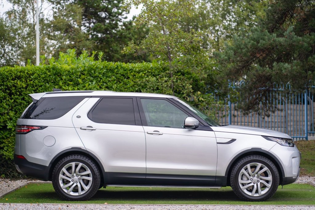 Used Land Rover Discovery 2019 for sale - 76820274: Photo 4