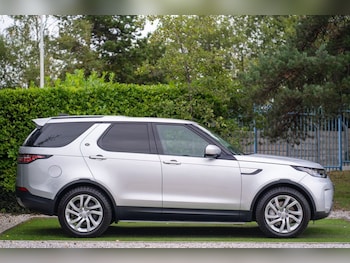 Used Land Rover Discovery 2019 for sale - 76820274: Photo