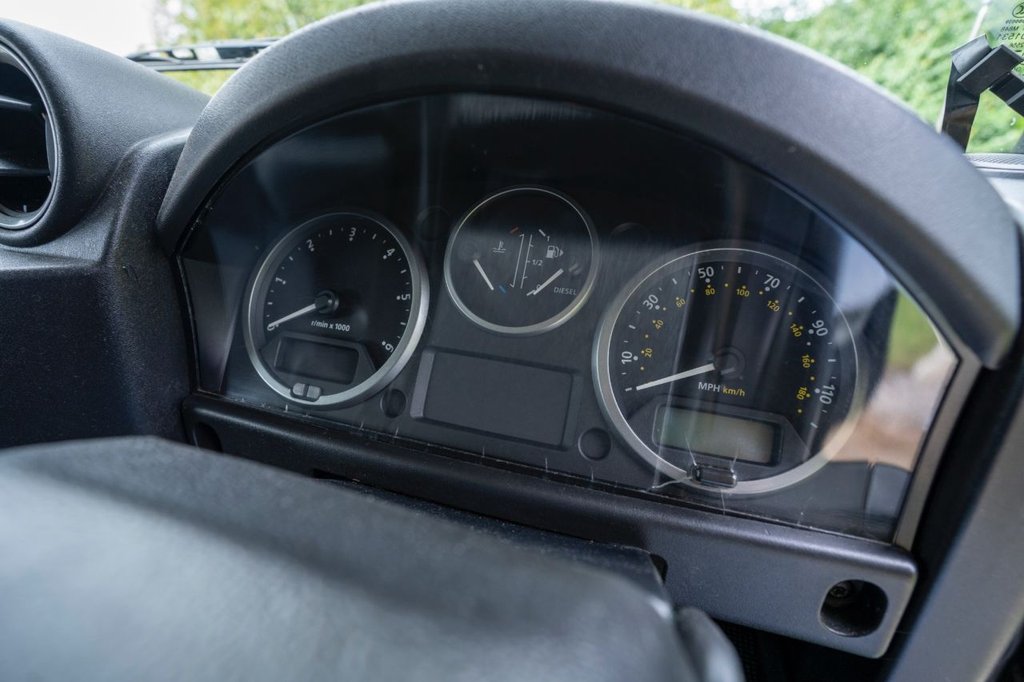 Used Land Rover Defender 110 2008 for sale - 76111933: Photo 12