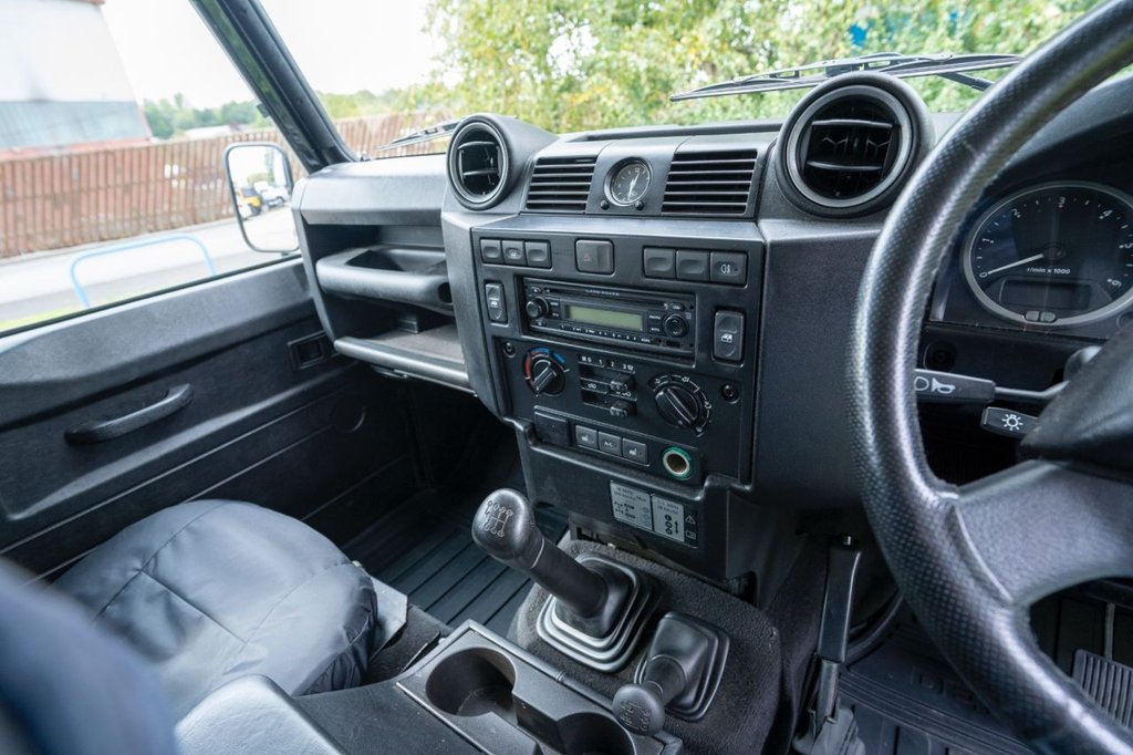 Used Land Rover Defender 110 2008 for sale - 76111933: Photo 15