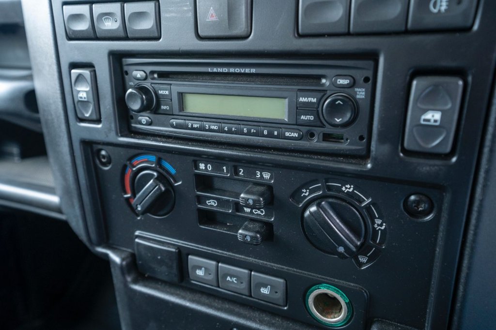 Used Land Rover Defender 110 2008 for sale - 76111933: Photo 17