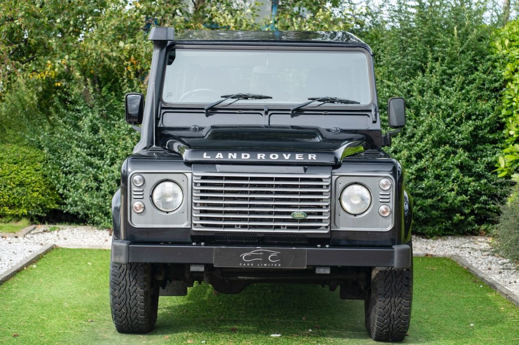 Used Land Rover Defender 110 2008 for sale - 76111933: Photo 2