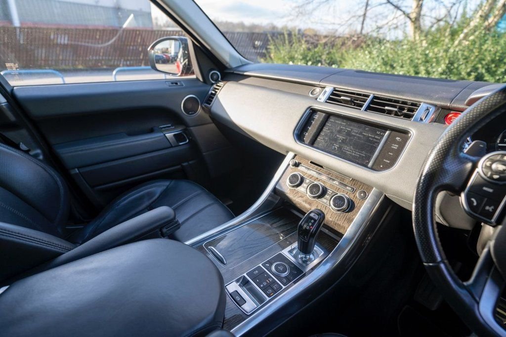 Used Land Rover Range Rover Sport 2014 for sale - 78181078: Photo 17