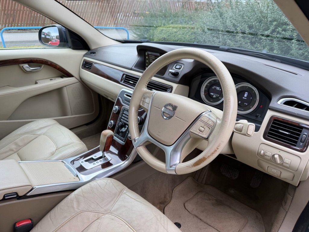 Used Volvo V70 2011 for sale - 77369424: Photo 3