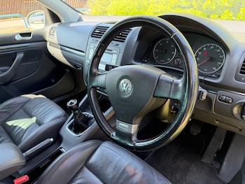 Used Volkswagen Golf 2009 for sale - 78358082: Photo