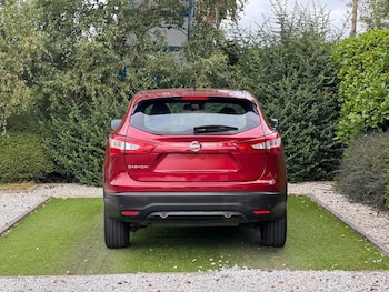 Used Nissan Qashqai 2015 for sale - 75654067: Photo