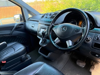 Used Mercedes-Benz Viano 2015 for sale - 78357908: Photo