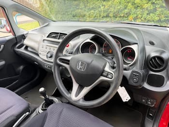 Used Honda Jazz 2010 for sale - 79763704: Photo