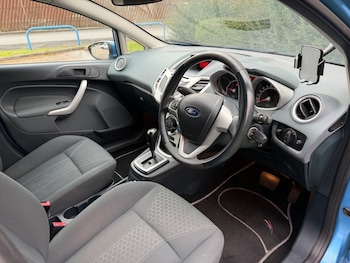 Used Ford Fiesta 2010 for sale - 76459284: Photo