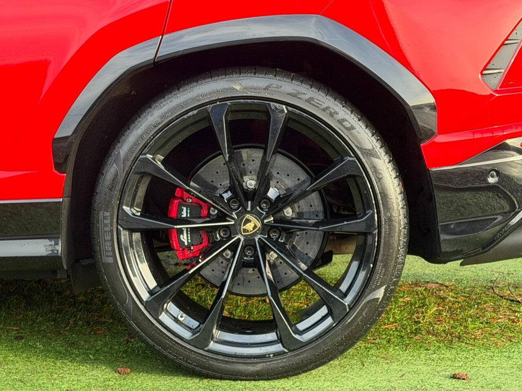 Used Lamborghini Urus 2019 for sale - 76962470: Photo 14