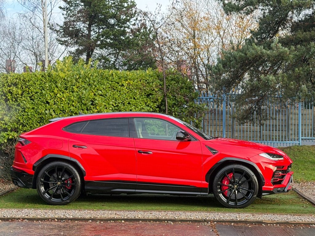 Used Lamborghini Urus 2019 for sale - 76962470: Photo 2