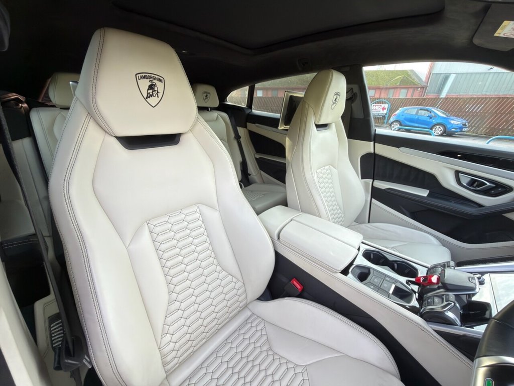 Used Lamborghini Urus 2019 for sale - 76962470: Photo 22