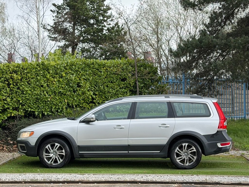 Used Volvo XC70 2013 for sale - 78167318: Photo 22