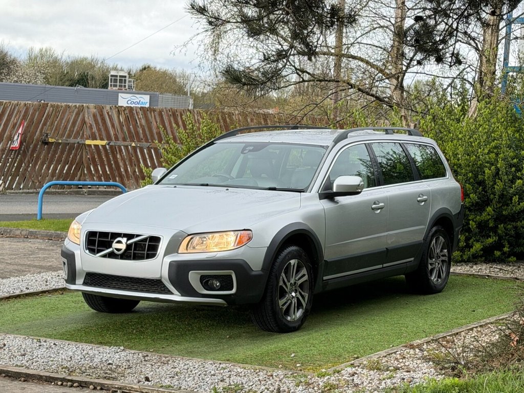 Used Volvo XC70 2013 for sale - 78167318: Photo 8