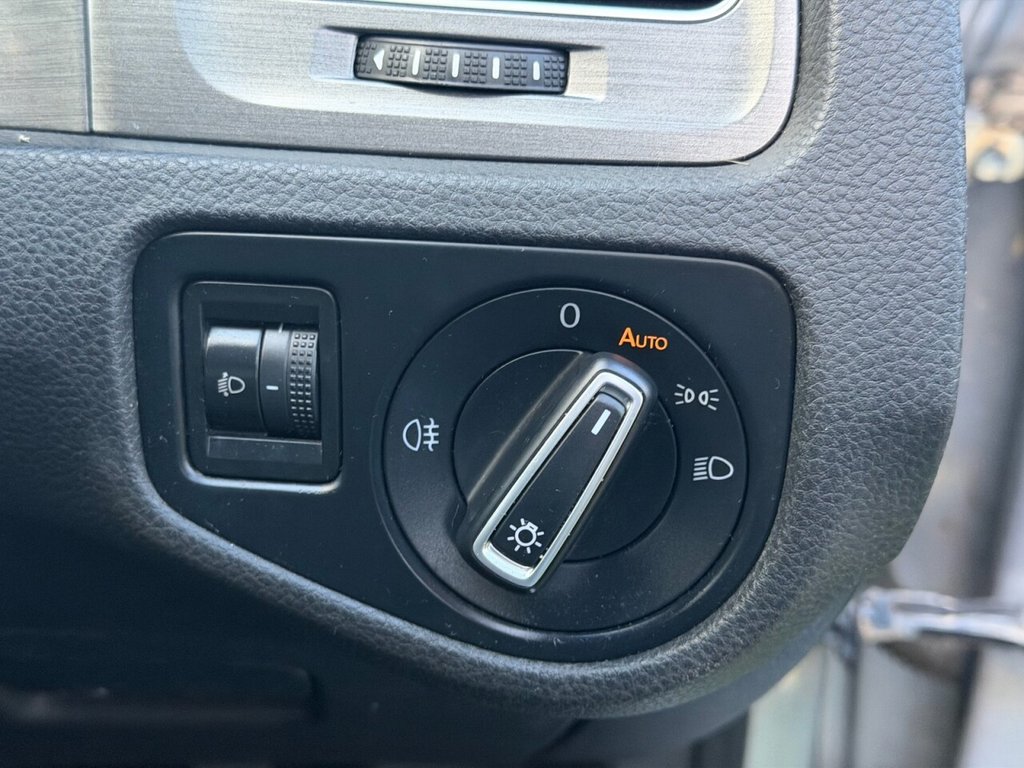 Used Volkswagen Golf 2013 for sale - 76909772: Photo 17