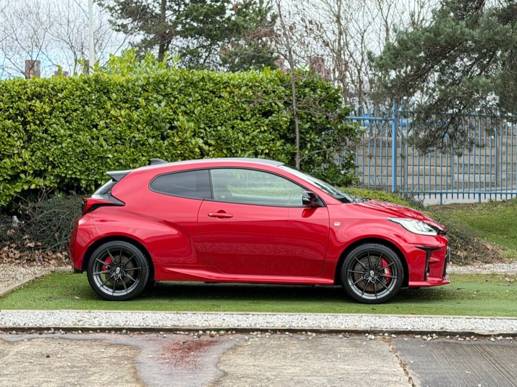 Used Toyota Yaris 2021 for sale - 77667058: Photo 2