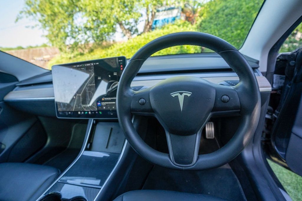 Used Tesla Model 3 2019 for sale - 76023736: Photo 13