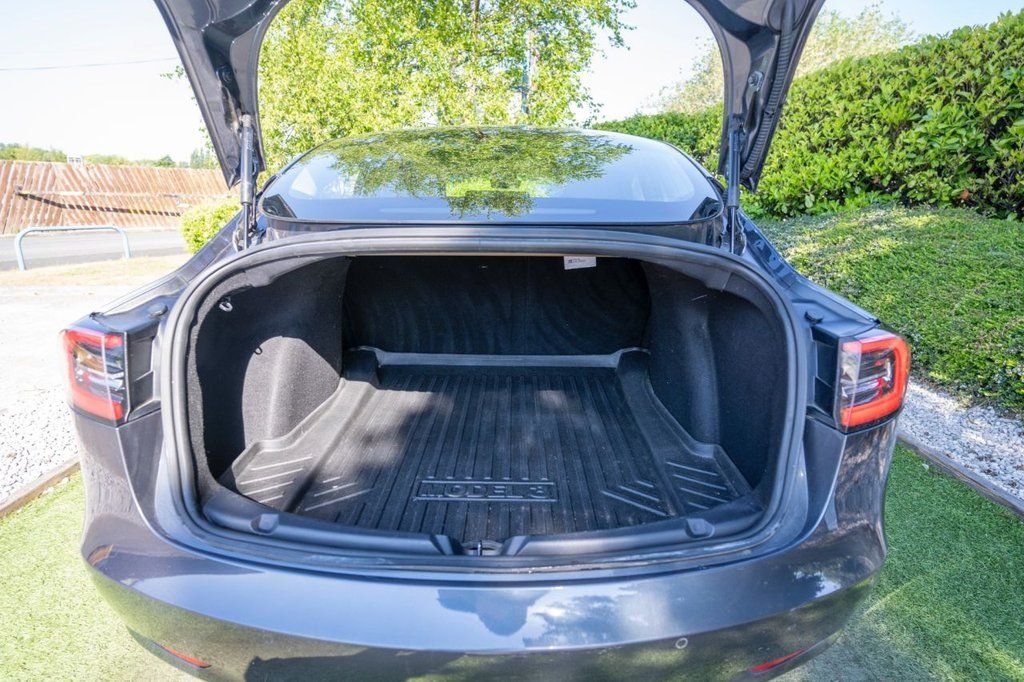Used Tesla Model 3 2019 for sale - 76023736: Photo 18