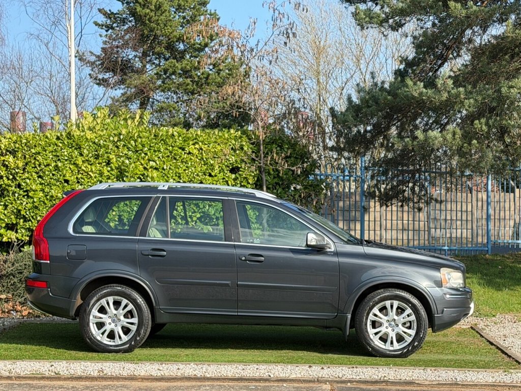 Used Volvo XC90 2013 for sale - 77780015: Photo 2