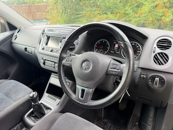 Used Volkswagen Tiguan 2014 for sale - 79599076: Photo