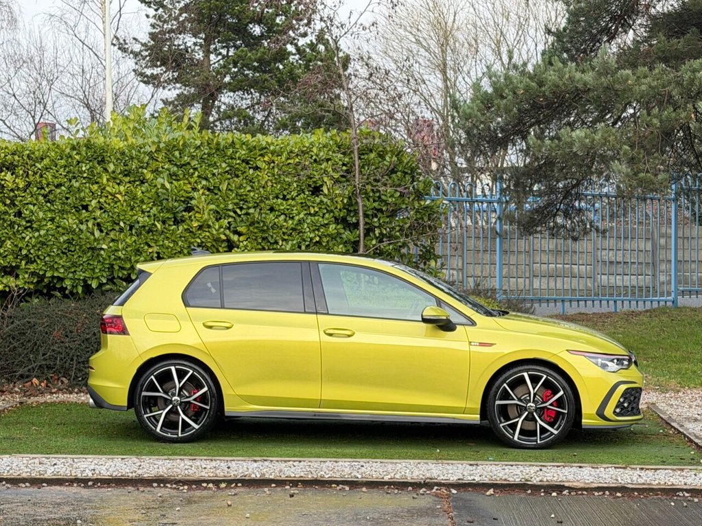 Used Volkswagen Golf 2024 for sale - 77275989: Photo 2