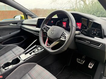 Used Volkswagen Golf 2024 for sale - 77275989: Photo